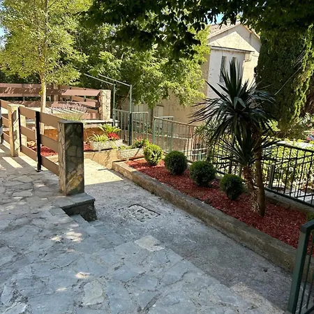 Appartement House Lino